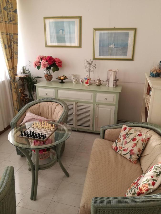 La Casa Del Mare Leilighet Carrara Eksteriør bilde